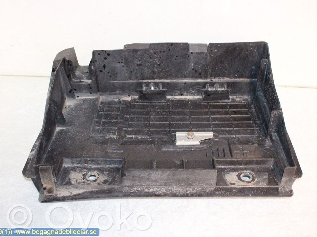 Battery tray   648600377R
