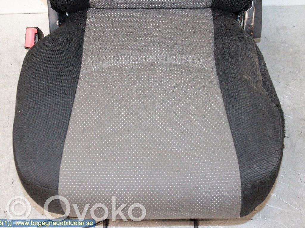 Kuljettajan istuin   5801404332