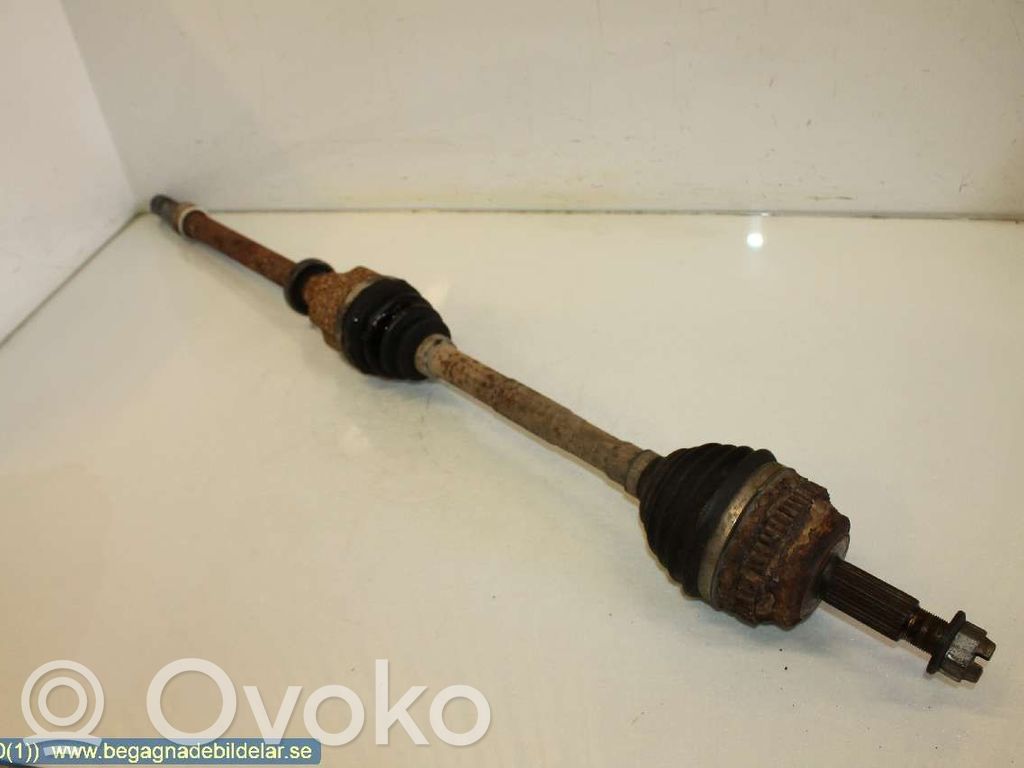 Priekšējā pusass   8200414937