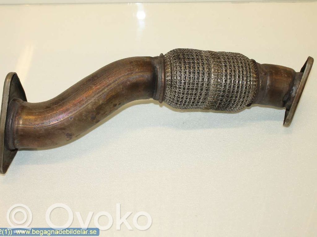 Izpūtējs   136342090,1369342080