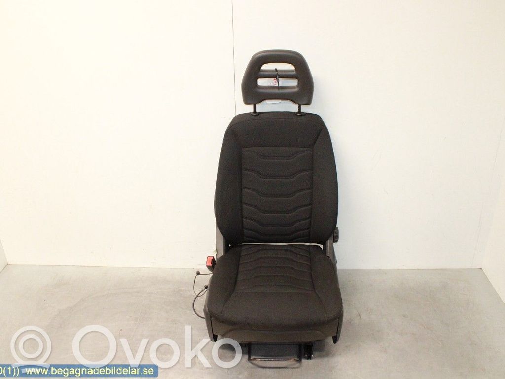 Iveco Daily 6th gen Kuljettajan istuin 