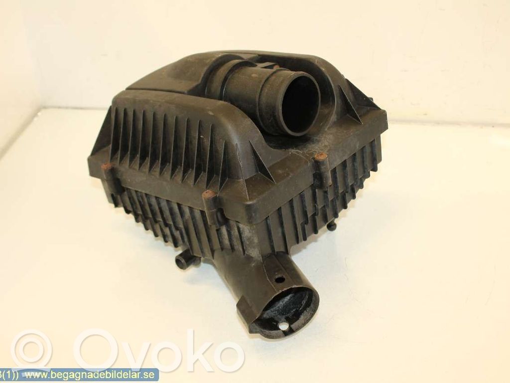 Air filter box   8200505567