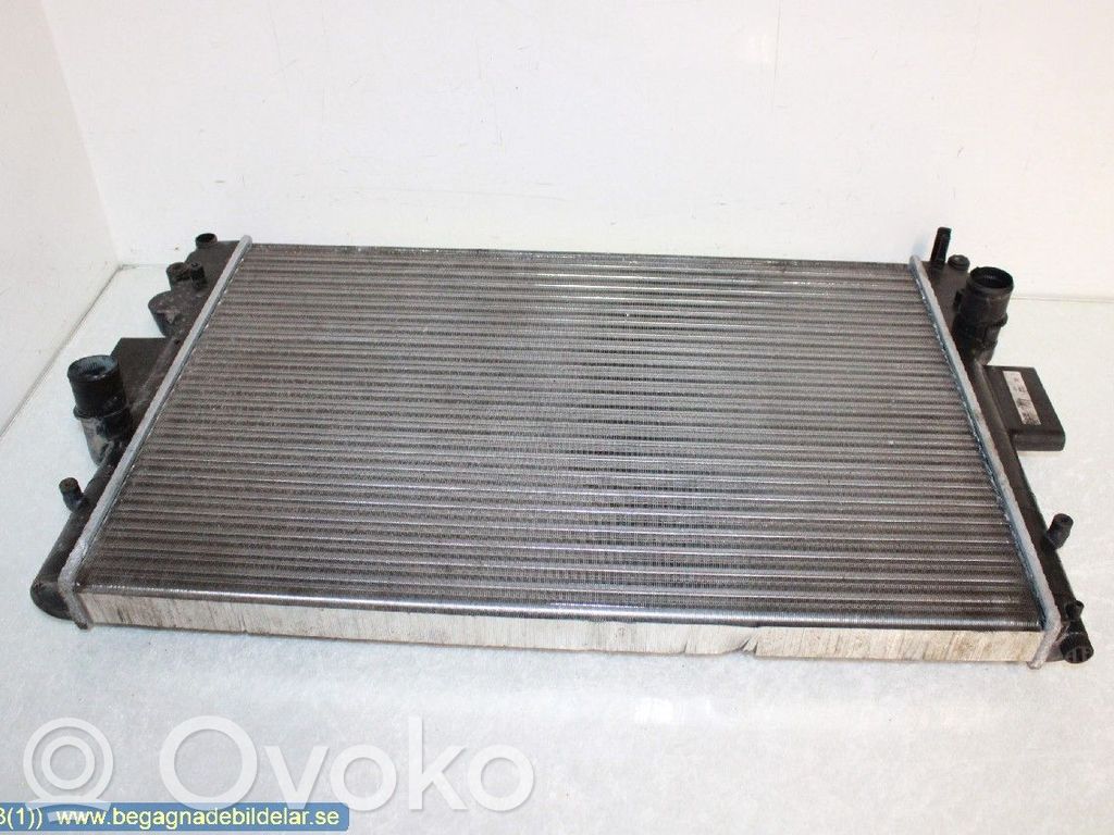 Iveco Daily 4th gen Radiator lichid răcire 