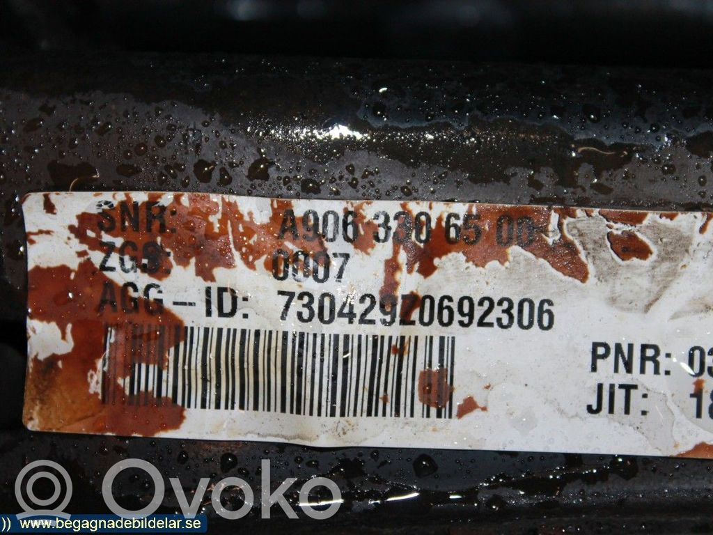 Etuapurunko   A9063306500,2E0401031AJ