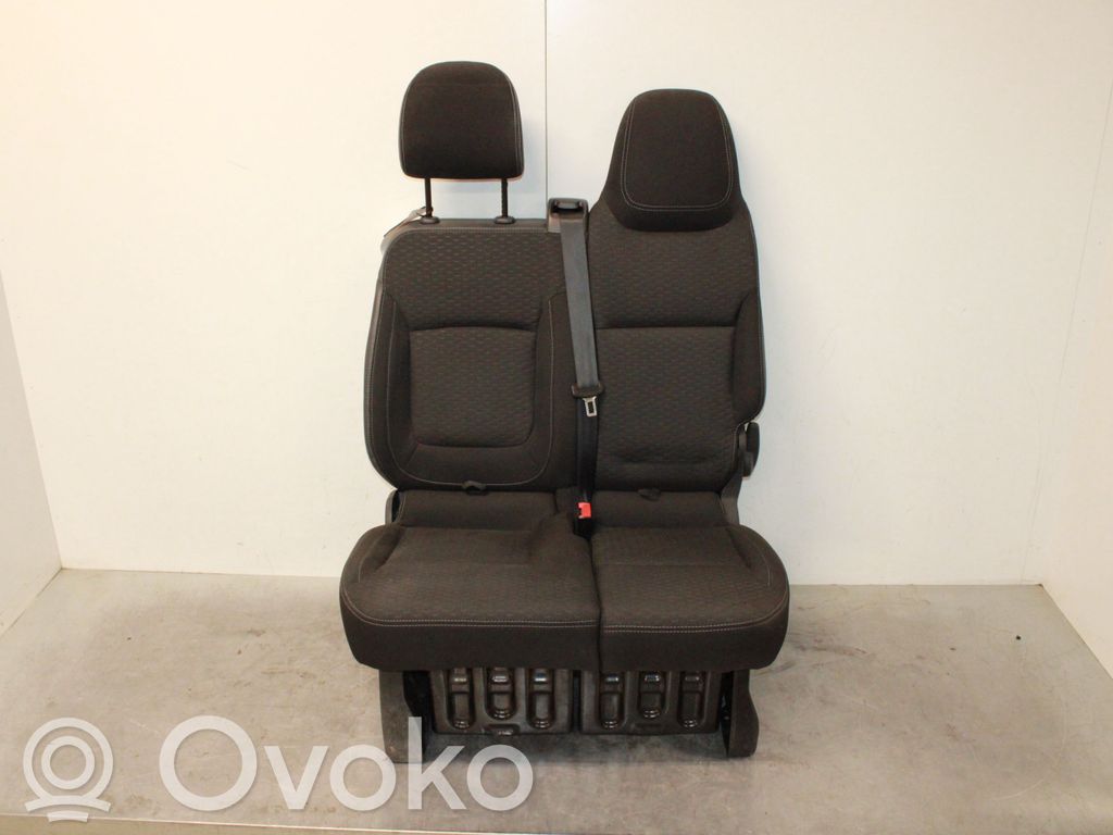 Etumatkustajan istuin   95517342