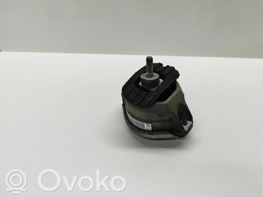 Engine mount bracket   6774620,677462002,15934612