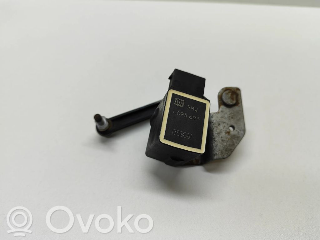 Rear air suspension level height sensor   1093697,6752797,37146752797