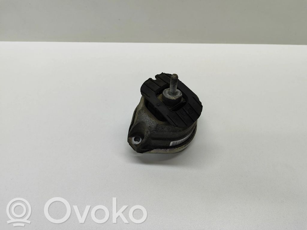 BMW 5 E60 E61 Engine mount bracket 