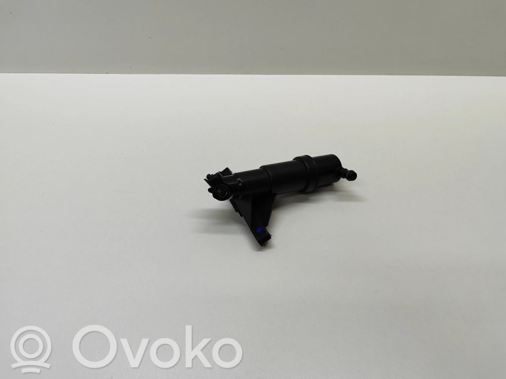 BMW 5 E60 E61 Headlight washer spray nozzle 