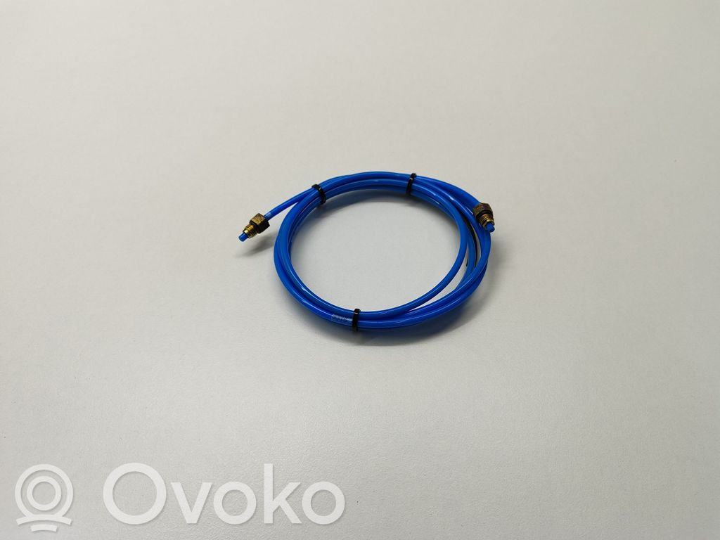 BMW 5 F10 F11 Ilmajousituksen letku, takana 