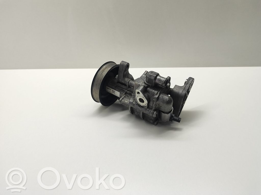 BMW 5 GT F07 Power steering pump 