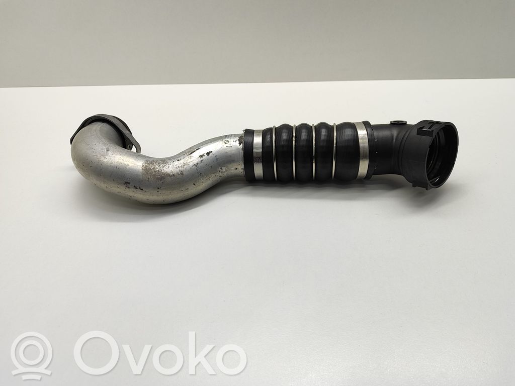 BMW 5 E60 E61 Interkūlera šļūtene (-es) / caurule (-es) 