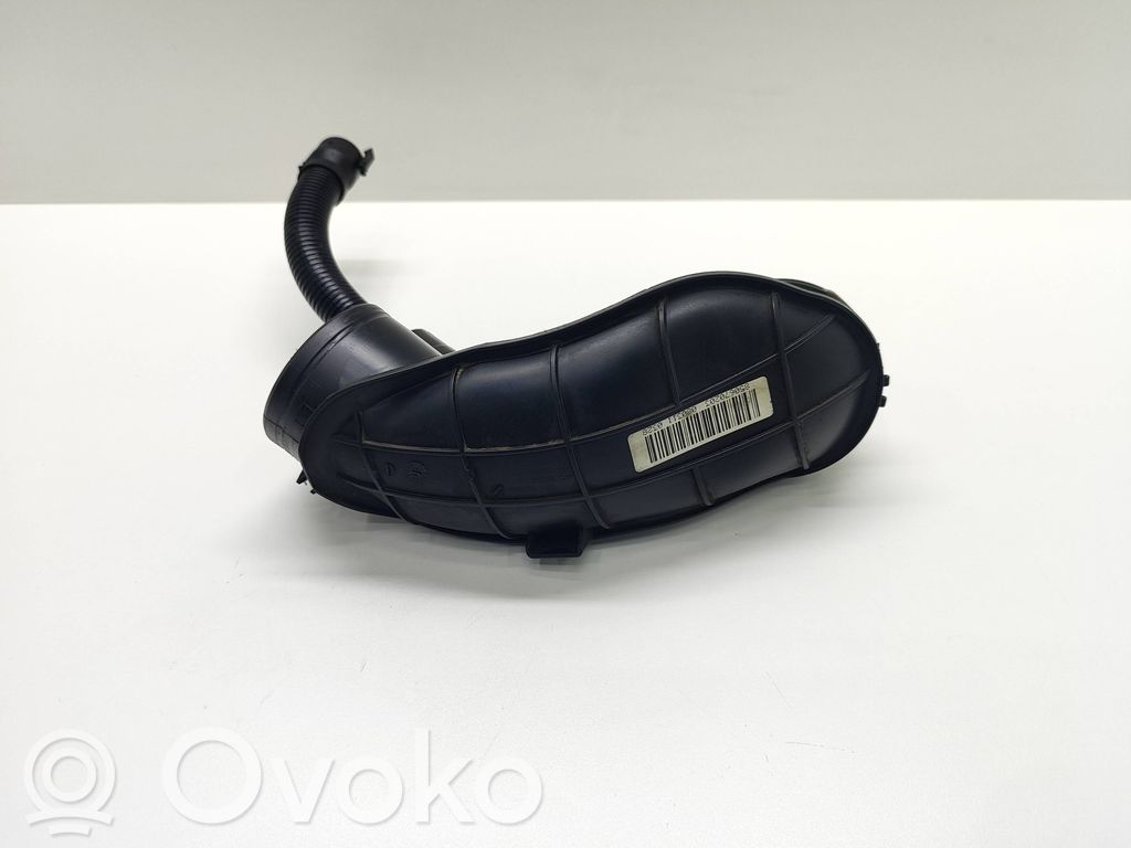 BMW 5 F10 F11 Air intake duct part 