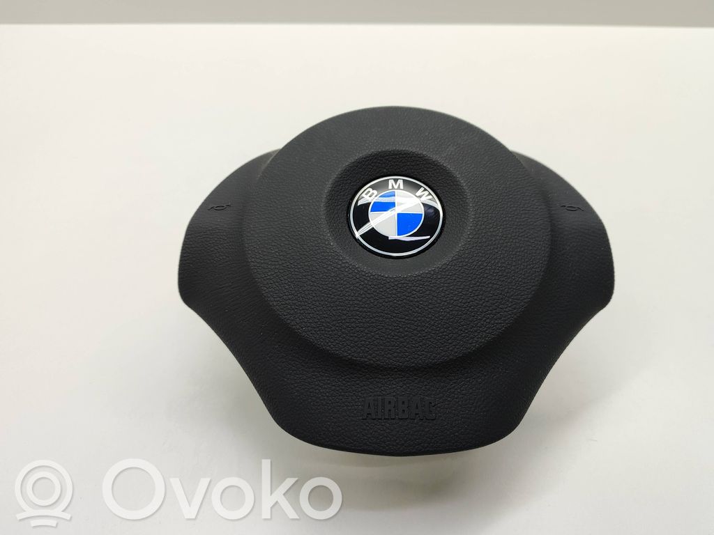 BMW 1 E81 E87 Vairo oro pagalvė 