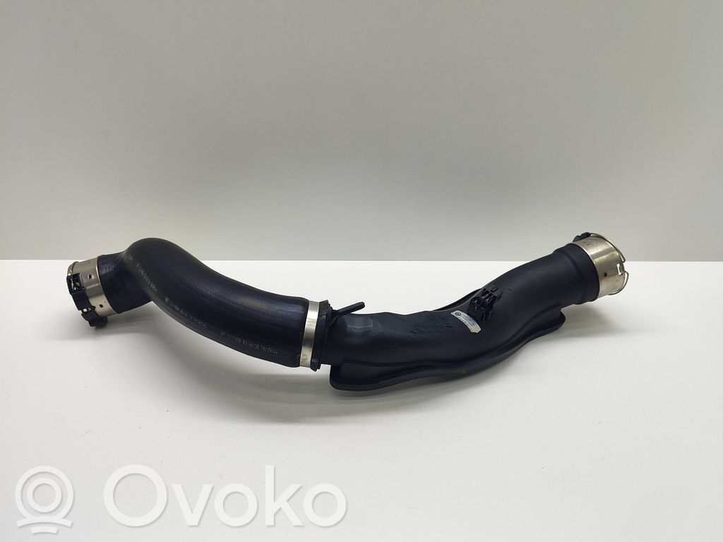 BMW 5 F10 F11 Interkūlera šļūtene (-es) / caurule (-es) 