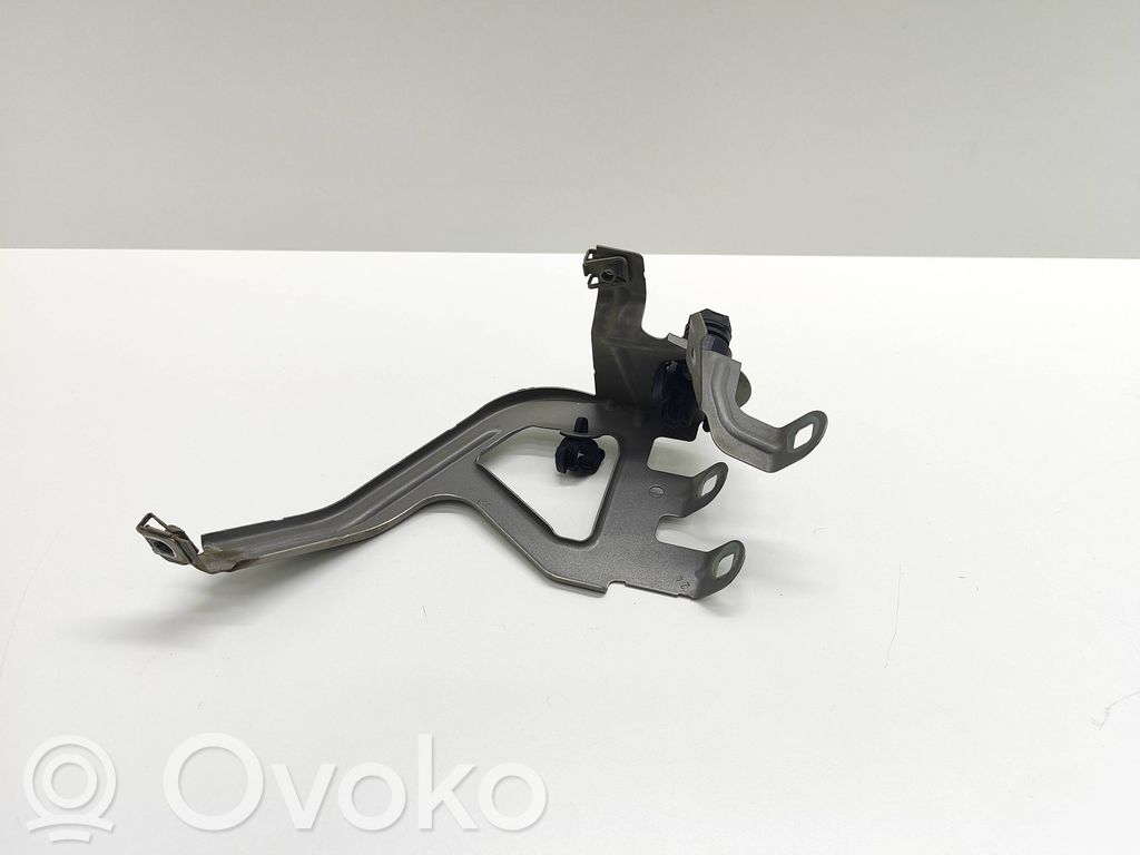 BMW 5 F10 F11 Uchwyt / Mocowanie błotnika przedniego 
