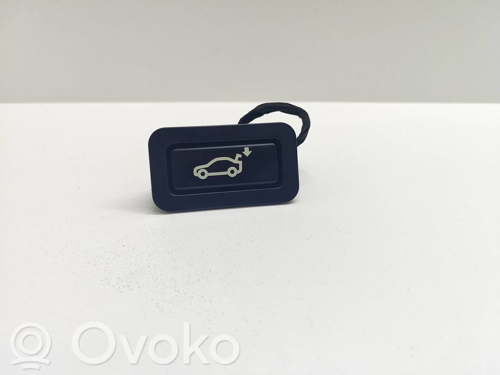 Tailgate/boot open switch button   8375580,50359801