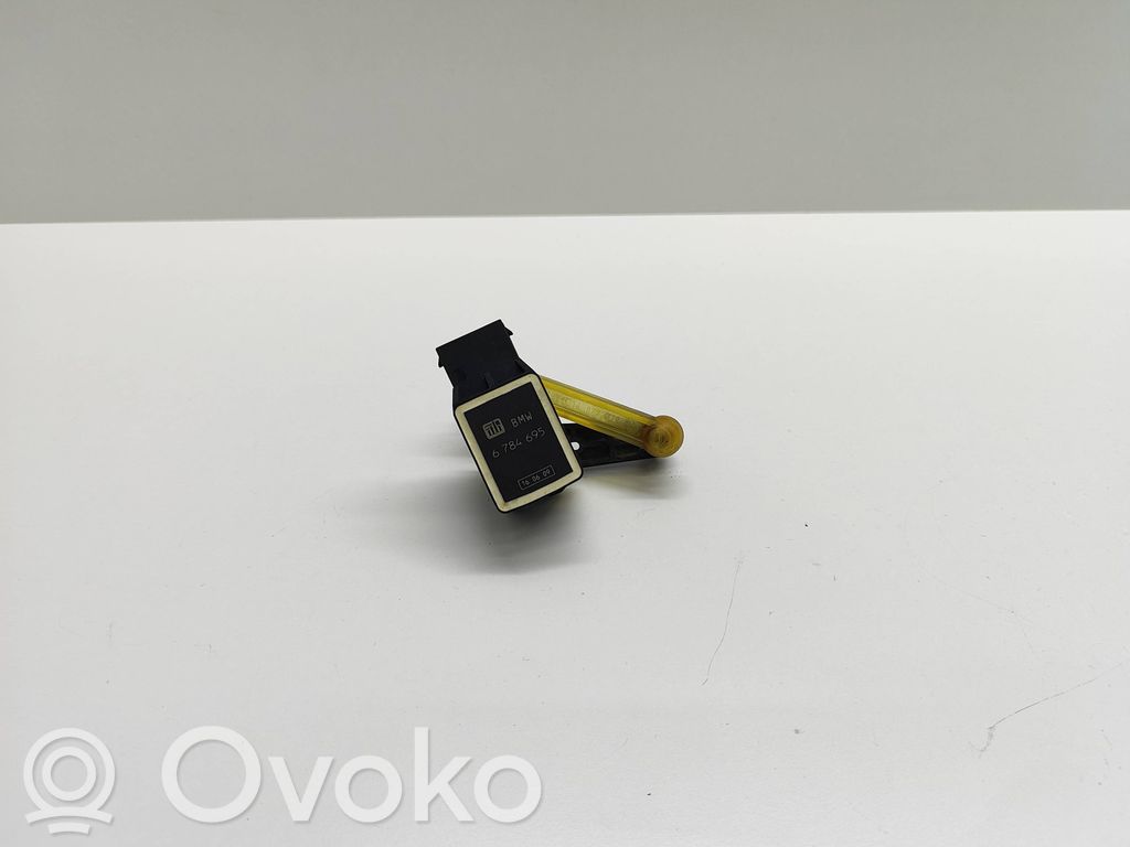 Headlight/headlamp level sensor   6772727,677272701,37146772727,11210110,3714677272701