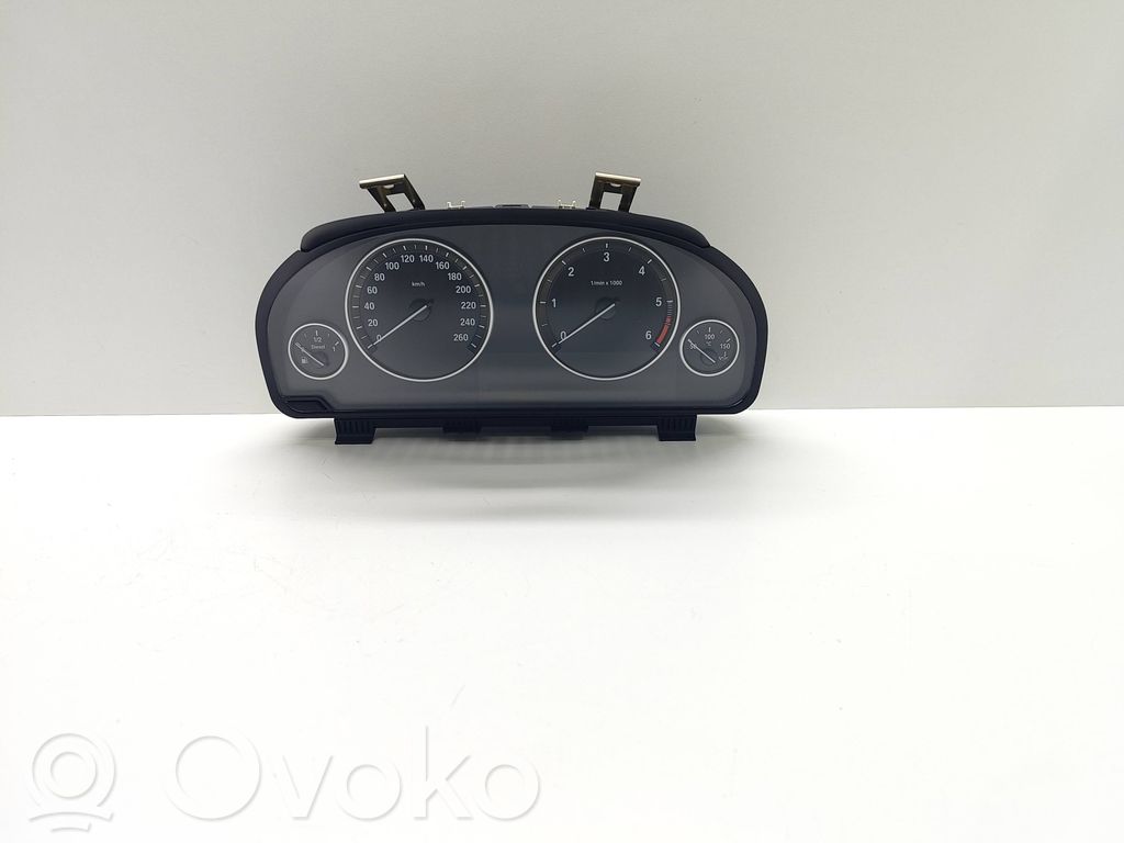 BMW 5 F10 F11 Speedometer (instrument cluster) 