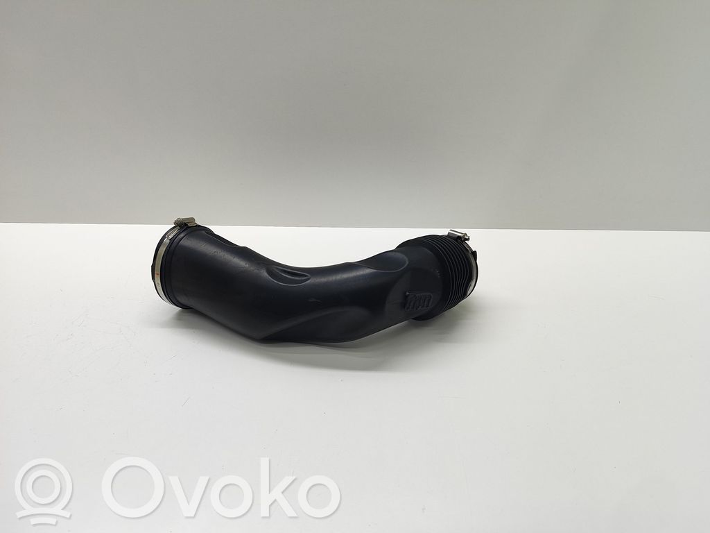 BMW 5 F10 F11 Interkūlera šļūtene (-es) / caurule (-es) 
