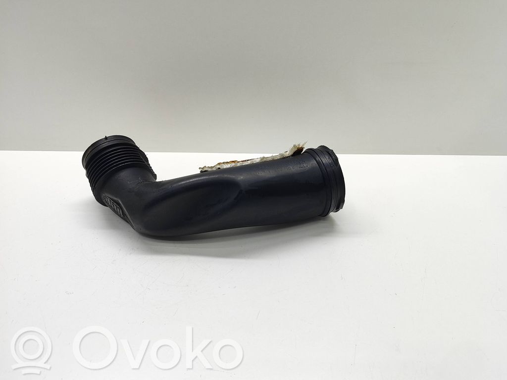 BMW 5 F10 F11 Interkūlera šļūtene (-es) / caurule (-es) 