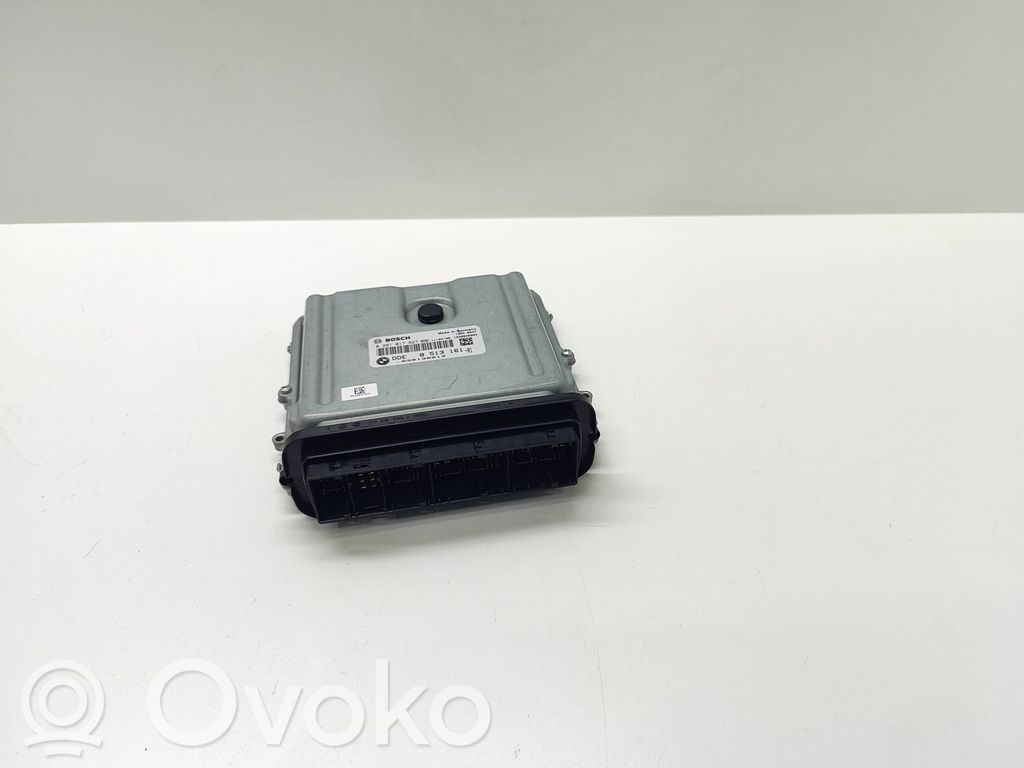 BMW 5 F10 F11 Dzinēja vadības bloks 