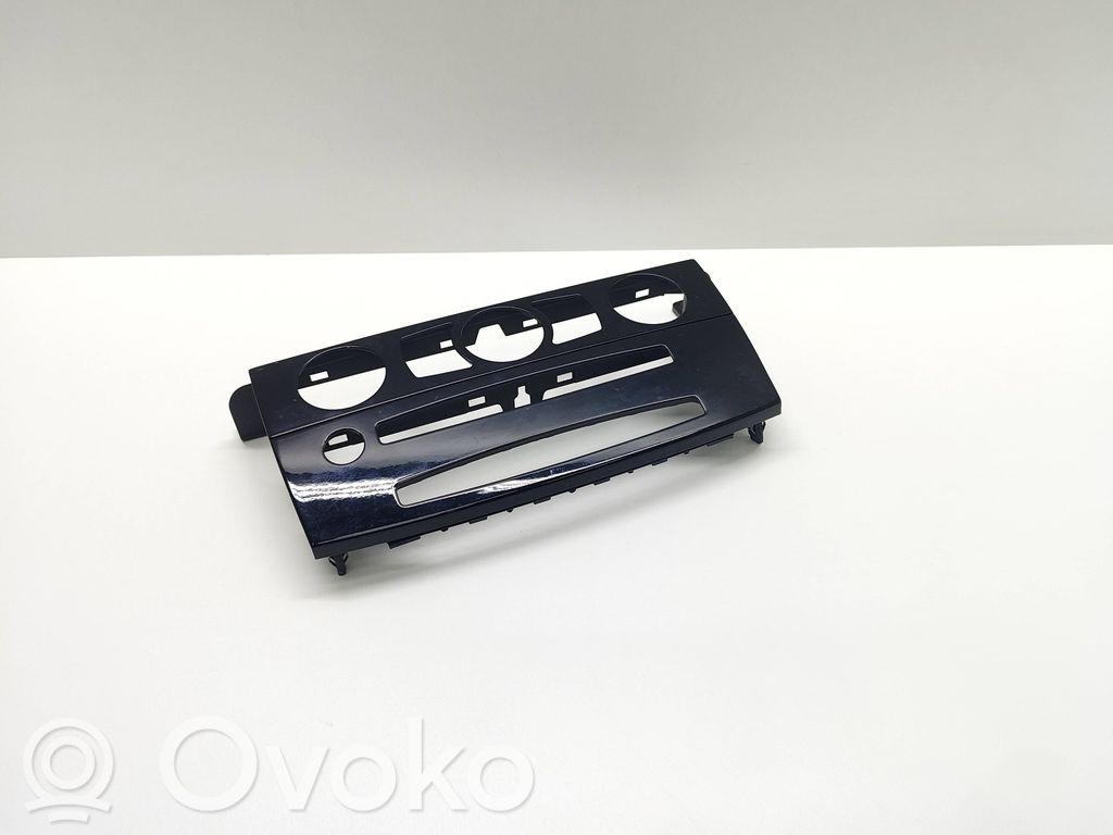 BMW 5 E60 E61 Climate control unit 