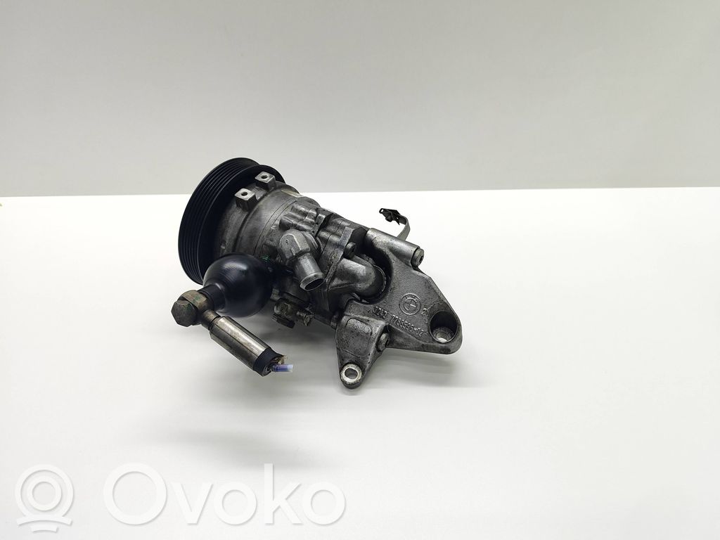 BMW 5 E60 E61 Power steering pump 