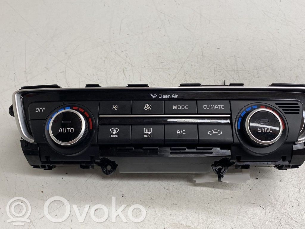 KIA Optima Climate control unit 