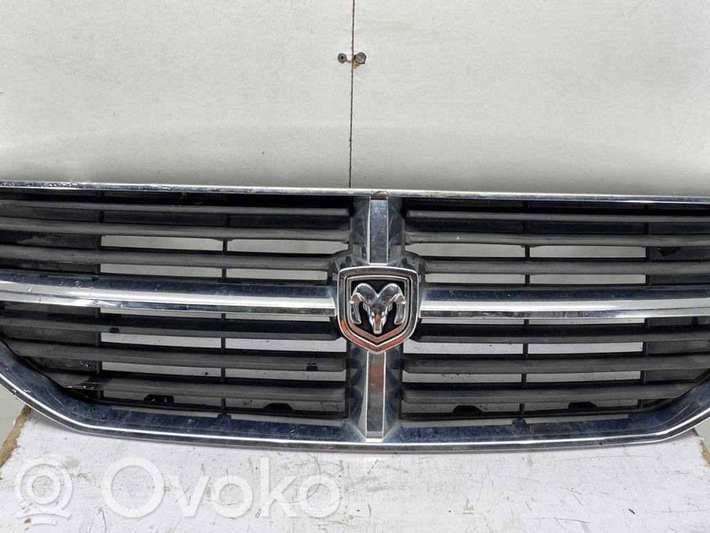 Dodge Caliber Etusäleikkö 