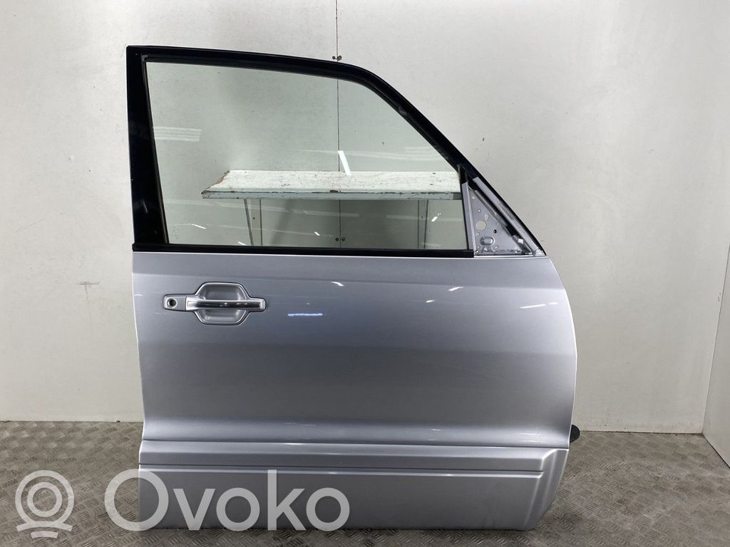 Mitsubishi Pajero Puerta delantera 