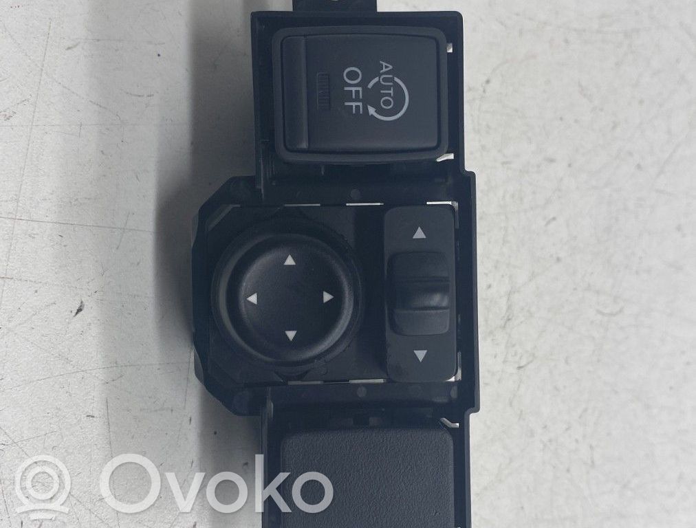Wing mirror switch   255703TB1A