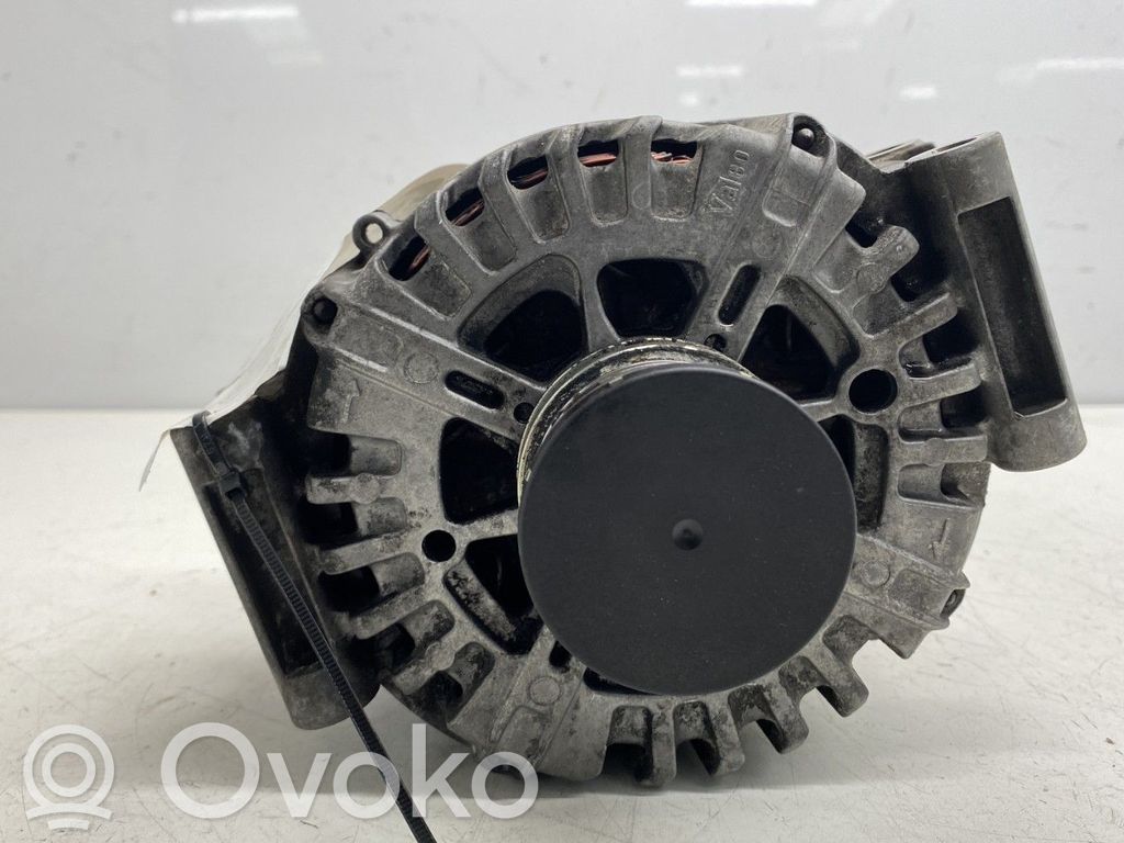 Mercedes-Benz Sprinter W906 Alternator 