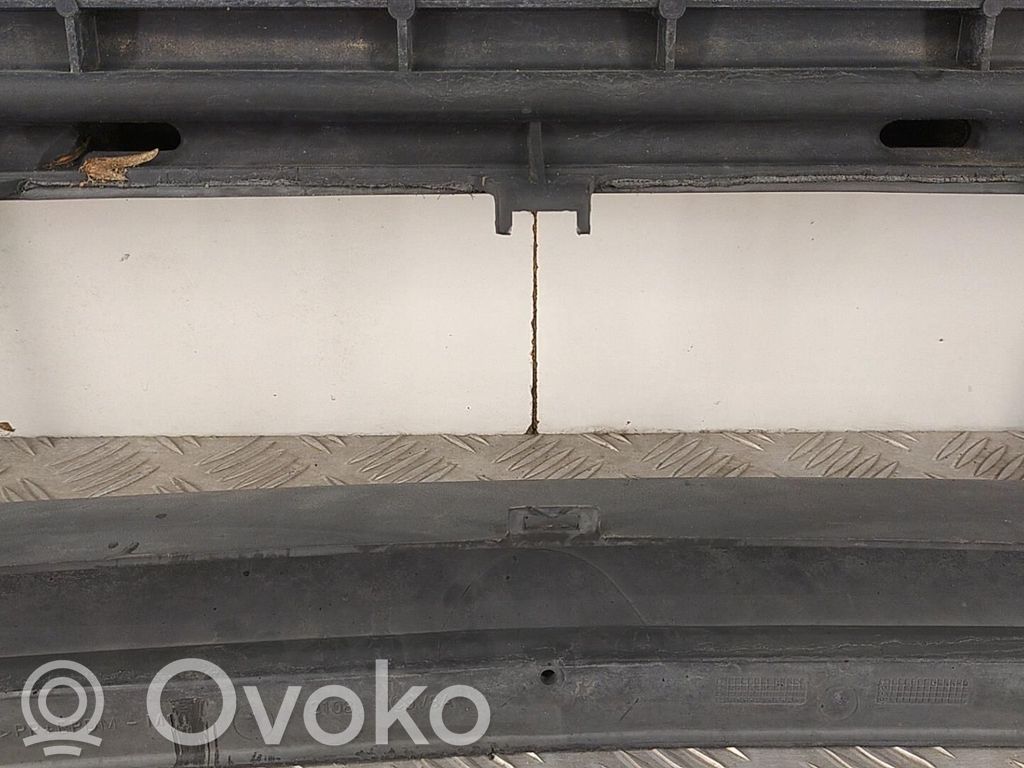 Front bumper   1094633