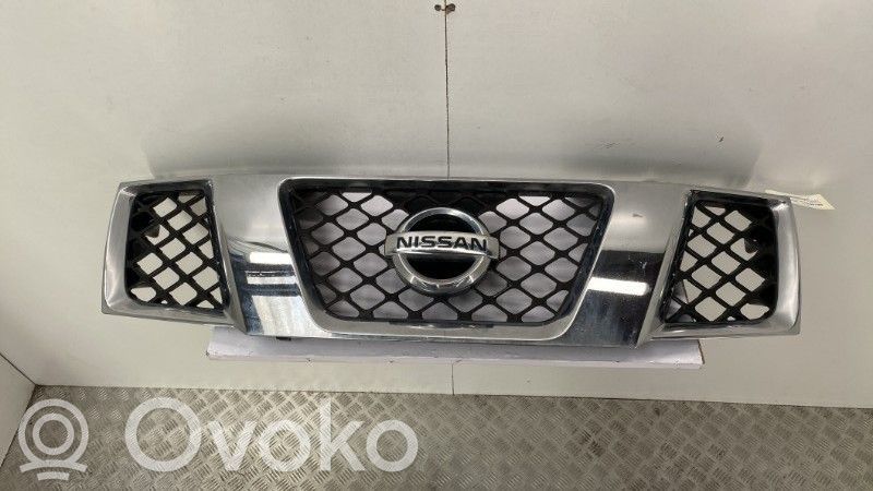 Nissan Pathfinder R51 Rejilla delantera 