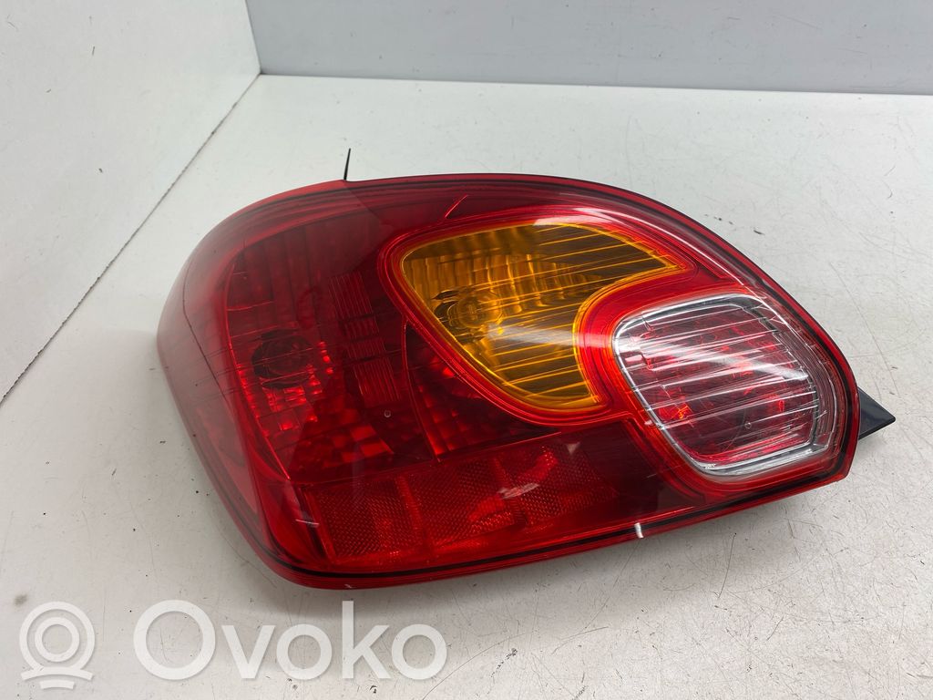 Mitsubishi Space Star Lampă spate în caroserie 