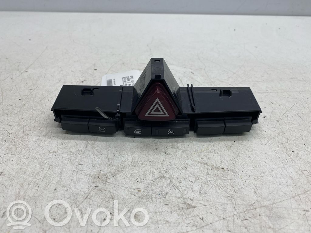 Opel Corsa D Comutator lumini pericol 