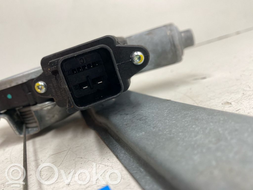 Opel Mokka Rear door window regulator with motor 