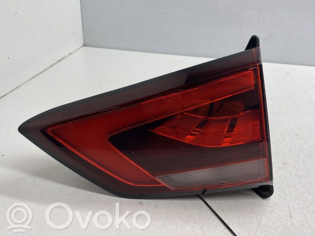 MG ZS Takaluukun takavalot 