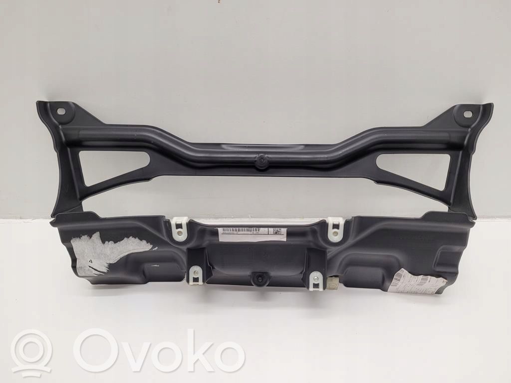 BMW i3 Wlot / Kanał powietrza intercoolera 