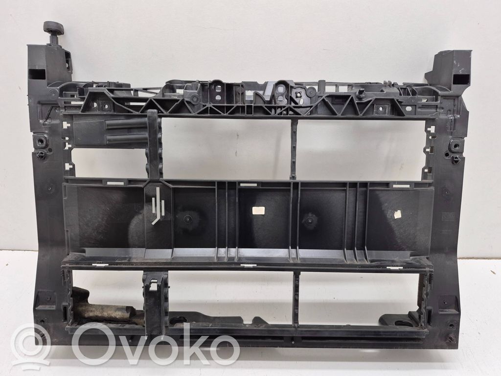 Ford Puma Jäähdyttimen kehyksen suojapaneeli 
