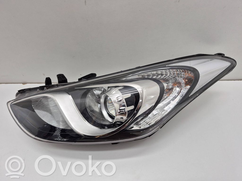 Hyundai i30 Scheinwerfer 