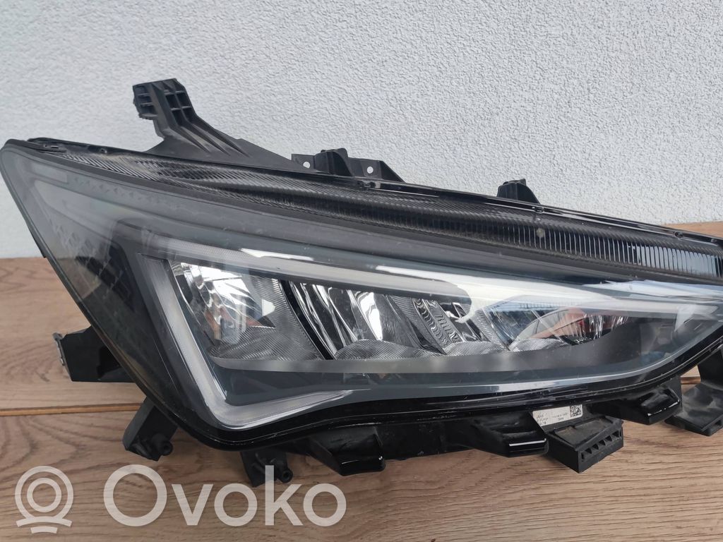Cupra Born Scheinwerfer 