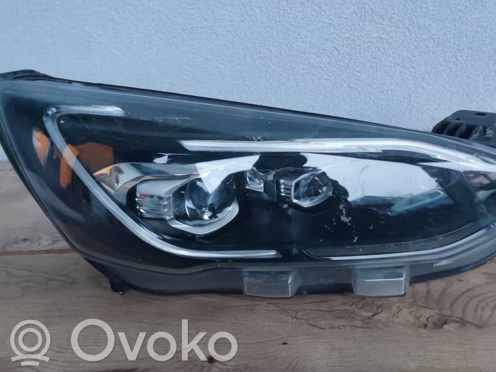 Ford Focus Scheinwerfer 