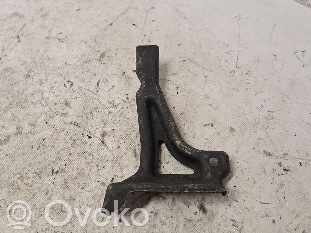 Degalų siurblio kronšteinas   059130163C