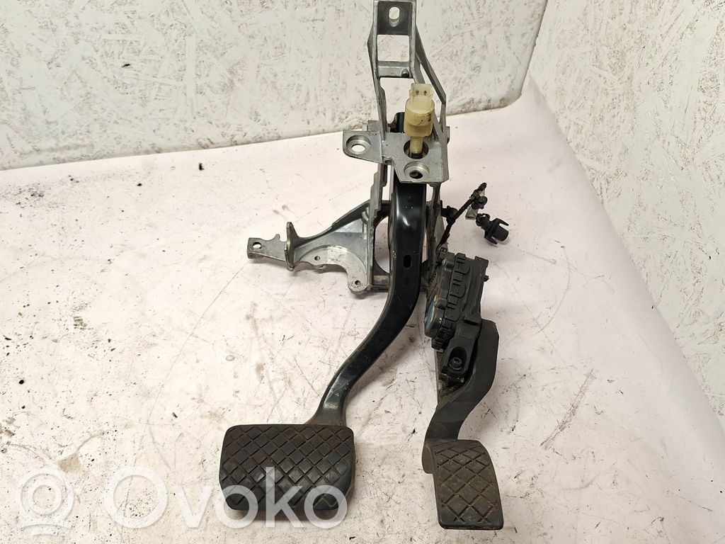 Audi A4 S4 B5 8D Poljinkokoonpano 