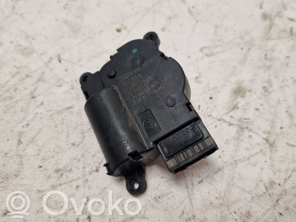 Audi Q3 8U Silniczek nagrzewnicy 