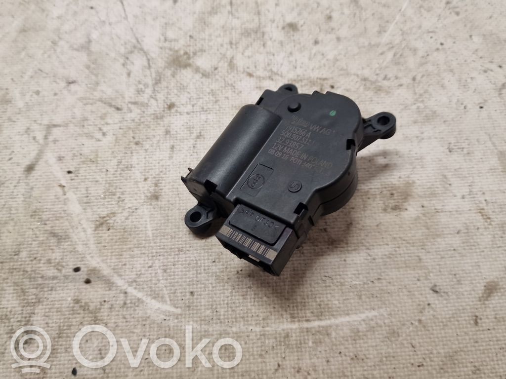 Audi Q3 8U Silniczek nagrzewnicy 