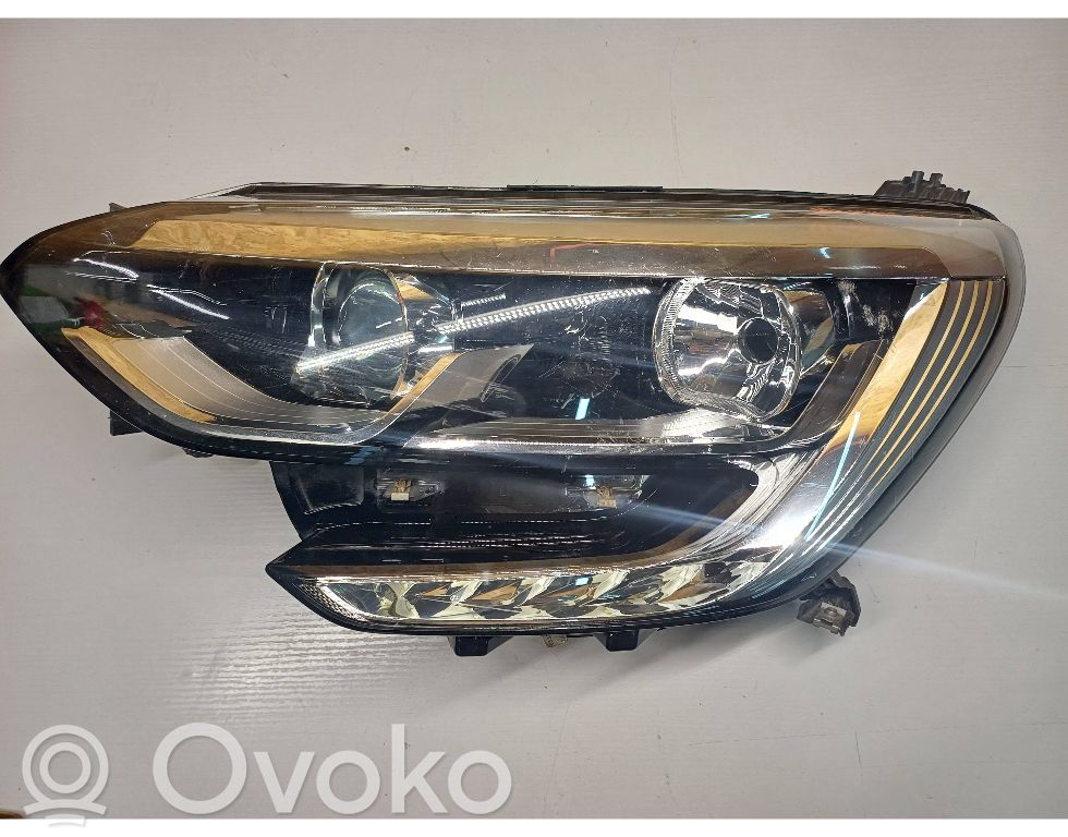 Renault Megane IV Scheinwerfer 
