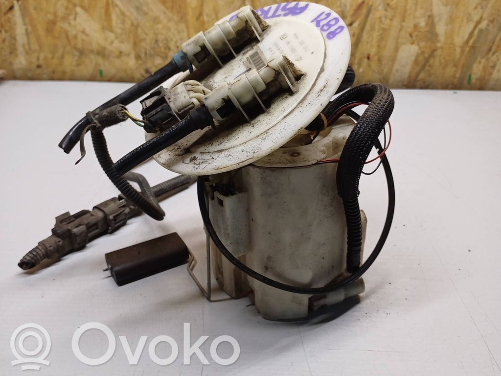 Opel Astra H Pompa paliwa w zbiorniku 